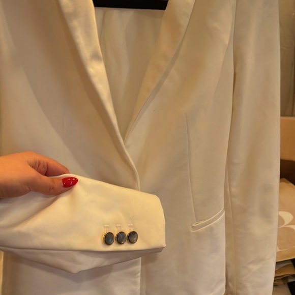 🐣🐣 10/$65 I ACCEPT OFFERS  🛍🥰🙂 - Picture 4 of 4